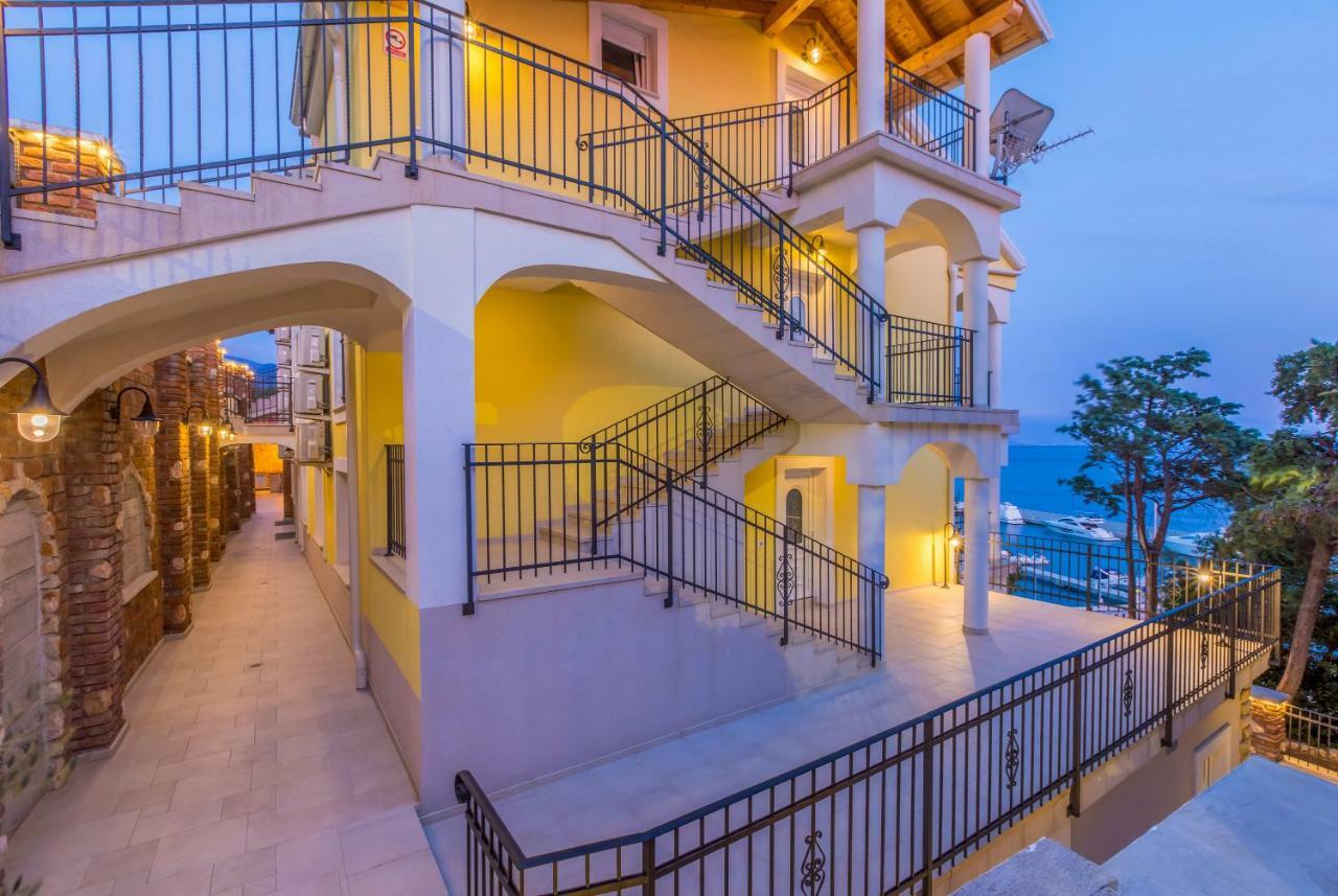 Palace Paulina Luxury Residence Нови Винодолски Екстериор снимка